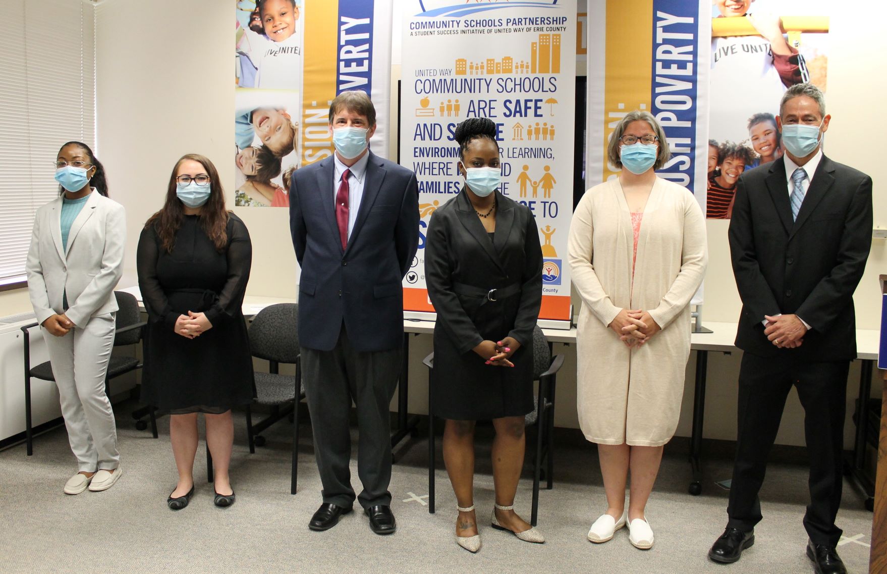 Community School Case Managerssmall